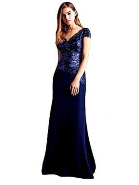 Tadashi Shoji Alvaro Sequin Embroidered Floral Lace Crepe Evening Gown Size 8